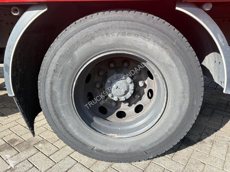 DAF 230 + DHOLLANDIA LOADLIFT + 19 TON + BOX...