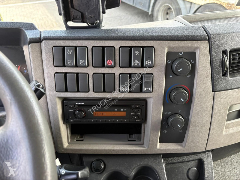Kamion Volvo 250 + 12t + 6cyl + BOX 7.28 + EURO...