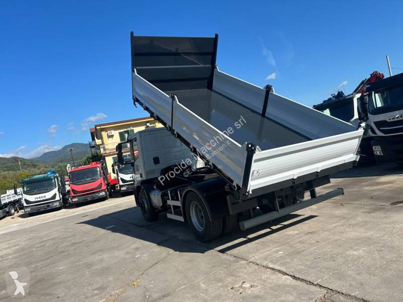 Lastbil Iveco 180E32
