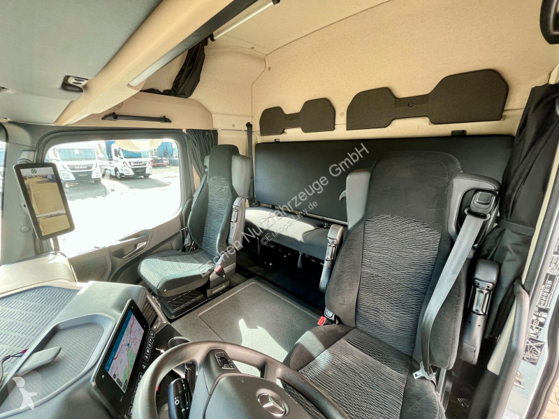 Teherautó Mercedes 2543 LL| X-HIDUO 228...