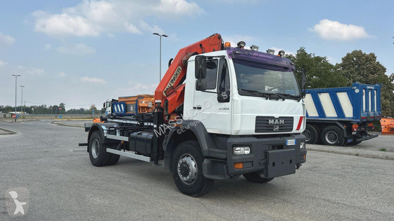 MAN LE280B 4x4 truck