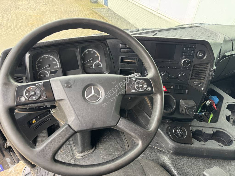 Kamion Mercedes AROCS 3246 8X4 TIPPER
