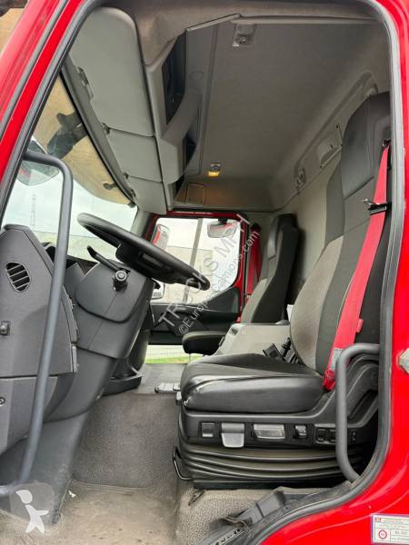 Kamion Renault 320