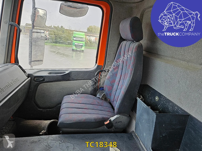 Mercedes 3235 truck