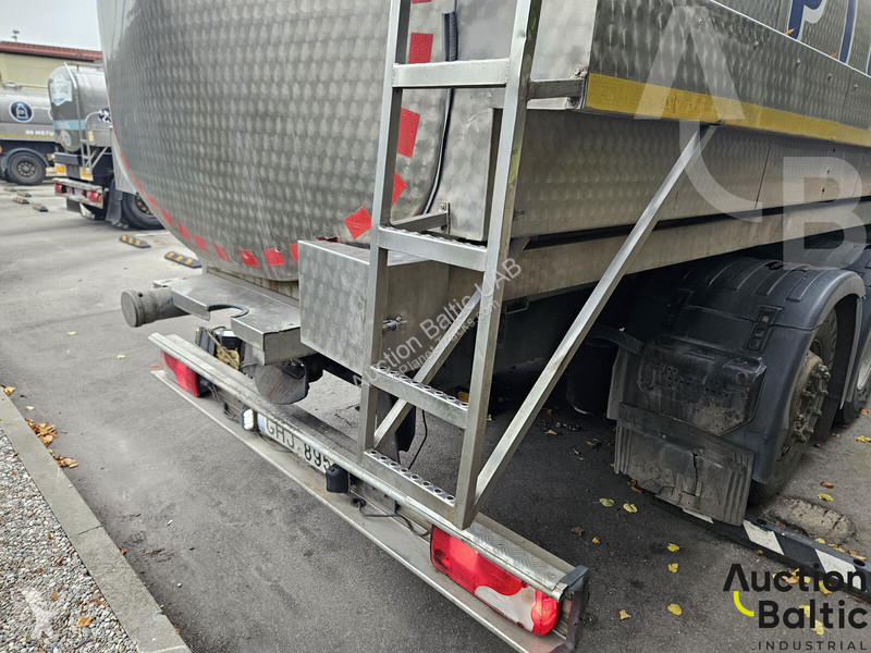 Kamion Scania 400