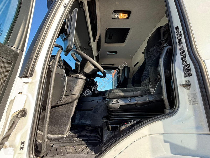 Lastbil Mercedes 2846 6x2*4 BOX L=8533 mm