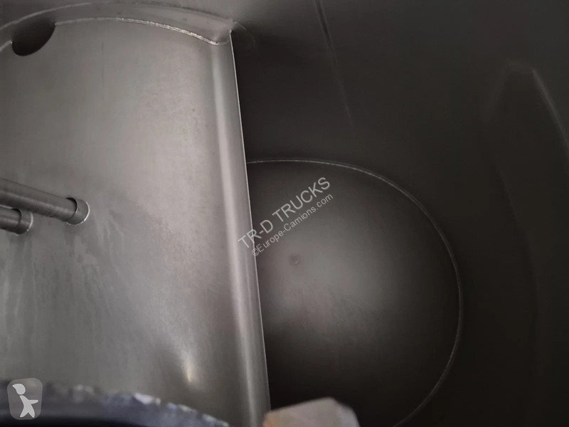 Teherautó Volvo FMX 370 16000L INSULATED INOX...