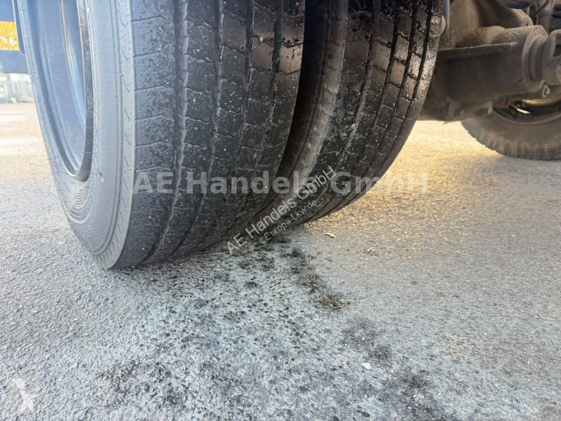 Vrachtwagen Mercedes 816D BB DoKA 13m3 8,2t...