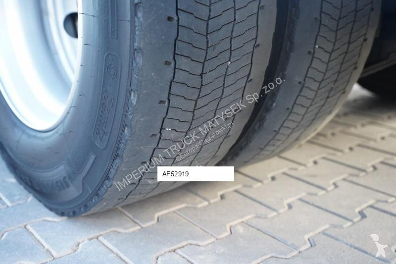شاحنة Volvo / PRZYCZEPA / CHŁODNIA - 6,8 M /...