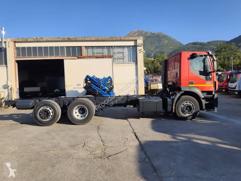 Iveco AD 260 S 31 truck