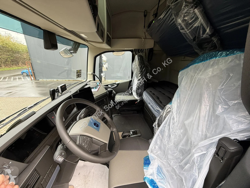 Vrachtwagen Volvo 540  540 6x4 P HD TRUCK...