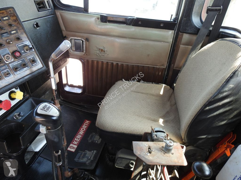 Kamion Kenworth * * Bed / Winch * 8x4 Oil Field...
