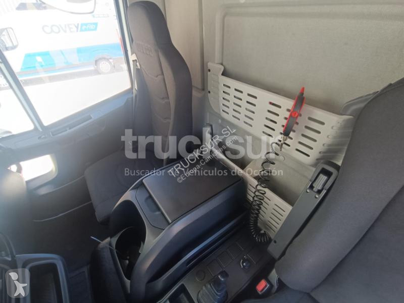 Camion Iveco EUROCARGO 140E 250