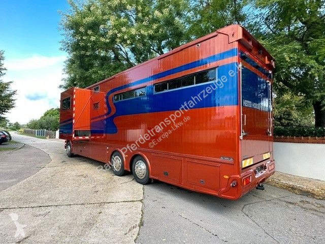Camion Scania ferdetransporter