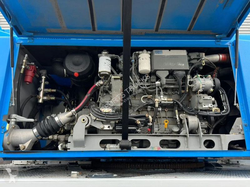 Camion Scania P420 8X4 + LIEBHERR LTF 1045-4.1...