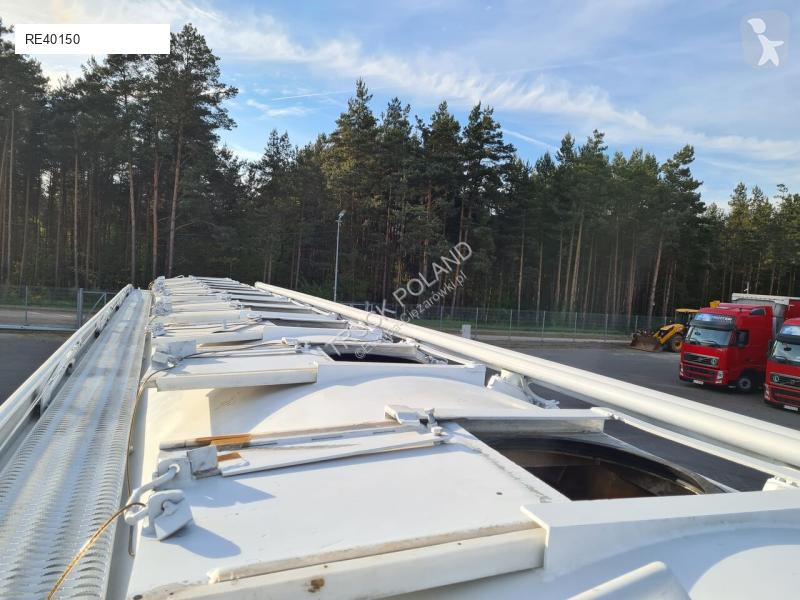 Semirimorchio  with suction WELGRO fodder,...