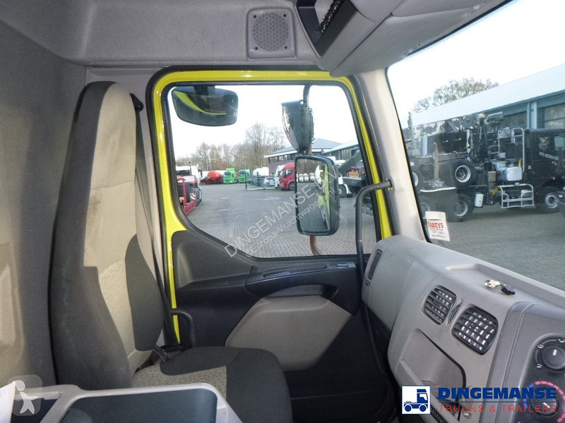 Camion Renault 180.14 dxi 4x2 RHD Euro 5 vacuum...
