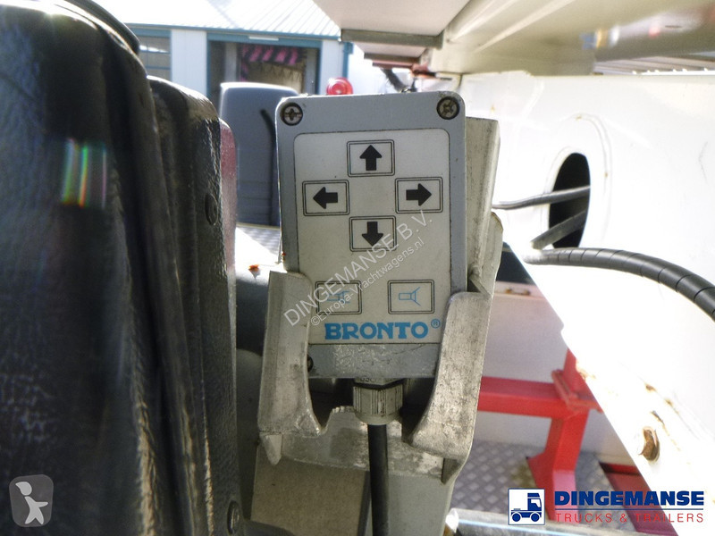 Camion Volvo 6x4 RHD Bronto Skylift F32HDT...