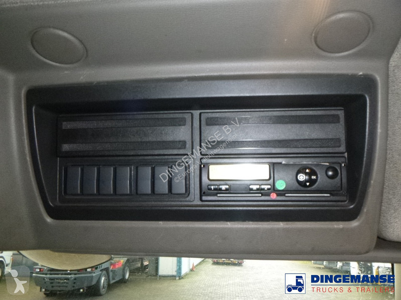 Kamion DAF 55220 4X2 RHD Whale vacuum tank 8.1 m3