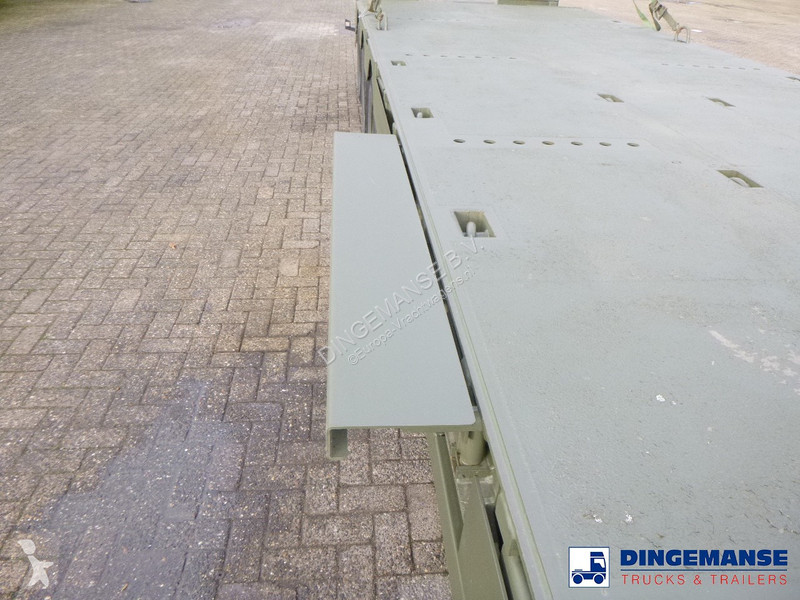 Semiremorca Broshuis 3-axle semi-lowbed trailer...