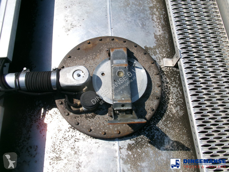 Camion Renault 310 6x2 fuel tank 19 m3 / 5 comp...