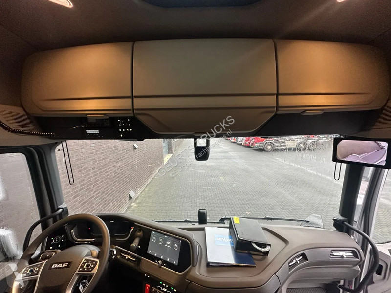 Kamion DAF 530 8X2 TRIPLE VDL S-30-6700...