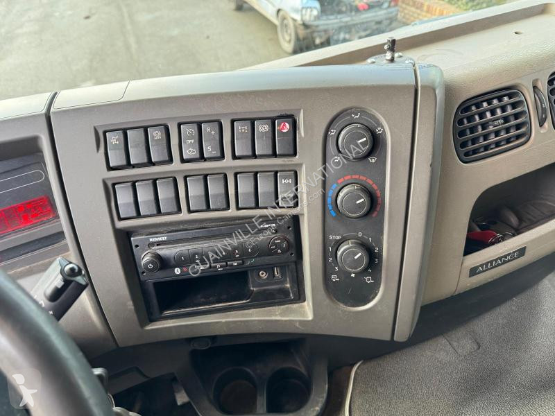 Kamion Renault 370 DXI