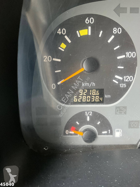 Camion Mercedes 4141 8x4 manual Hiab 32...
