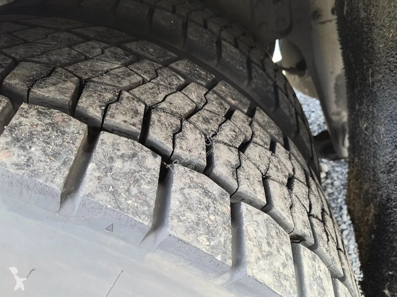 Camion Volvo FM 370 INSULATED BOX -...