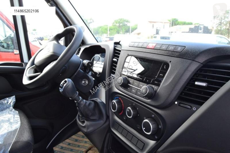 Veicolo commerciale Iveco 42 4 S