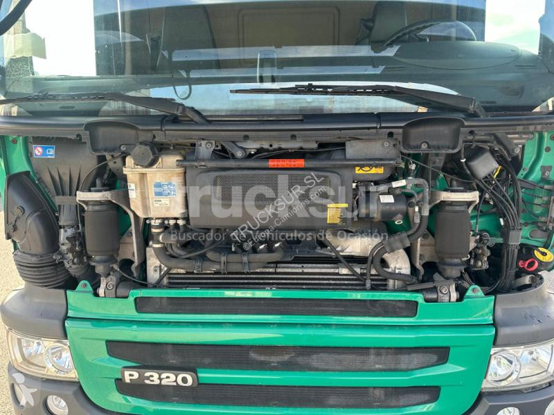 Kamion Scania 320