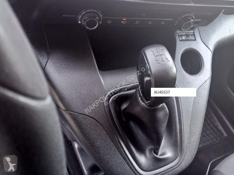 Autoutilitară Opel