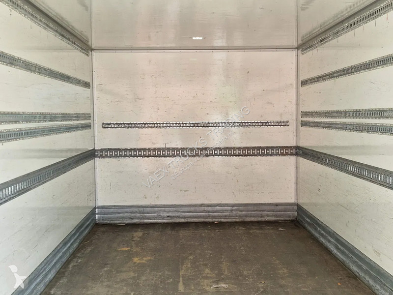 Camion Mercedes 1523 4x2 - 170 KW/230PS - Box -...