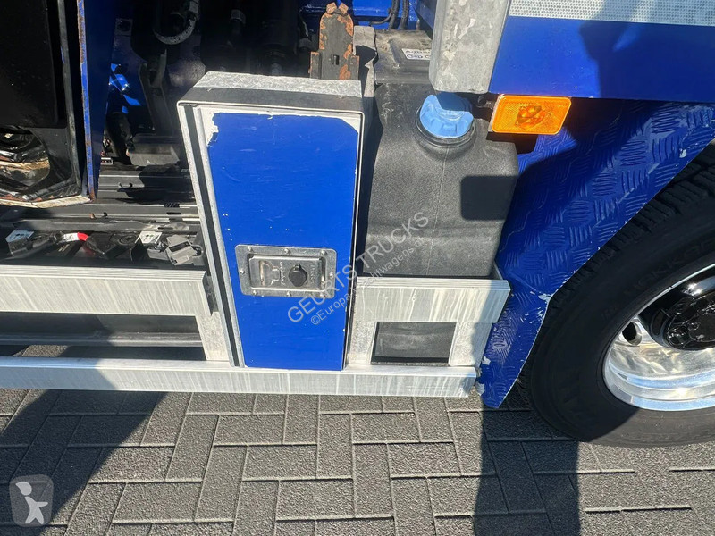 Camion Volvo 8X4 TREKKER / BAKWAGEN MET...