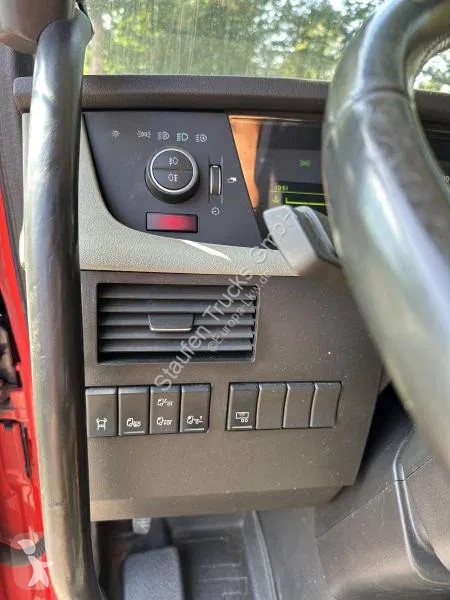 Camion Volvo 550XL*8x2*Tief...