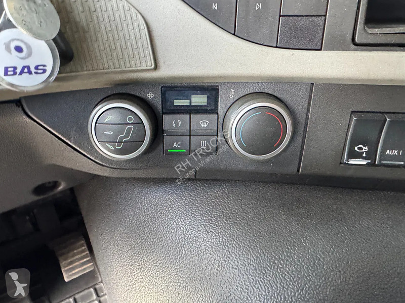 Kamion Volvo 6X2 EURO 6 VDL 21T HOOK