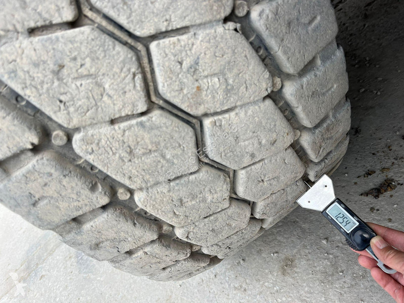 Kamion MAN 35.510 8x4*4 BOX L=6127 mm