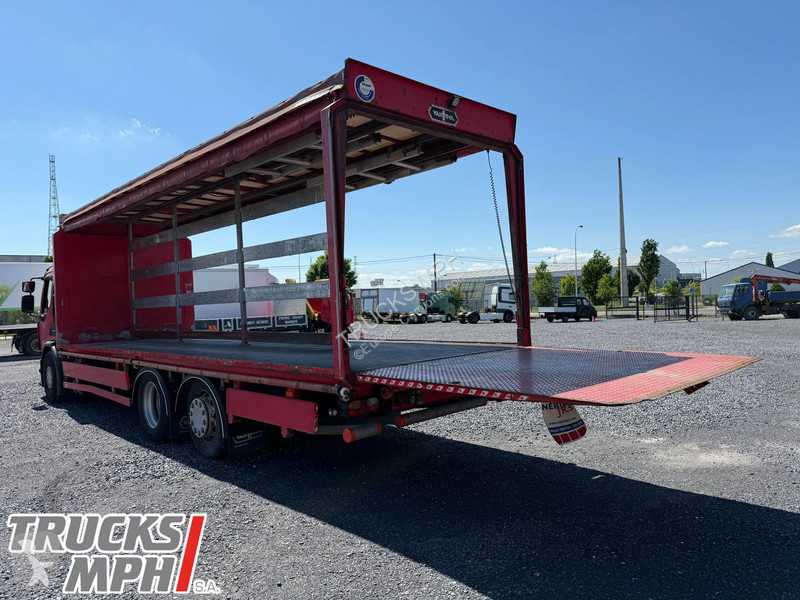 Camion Renault *451.000 km*Hayon 2500 kg*Full...