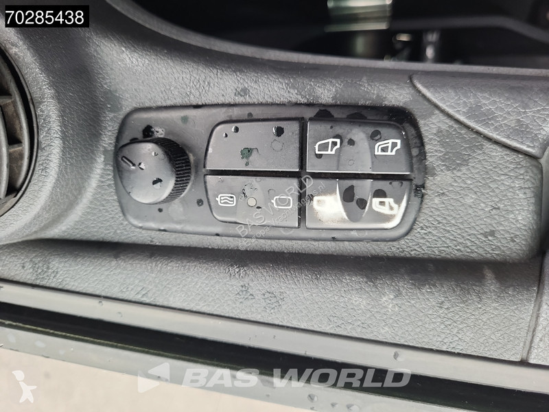 Kamion Mercedes 1833 4X2 Thermo-King T-1200R...