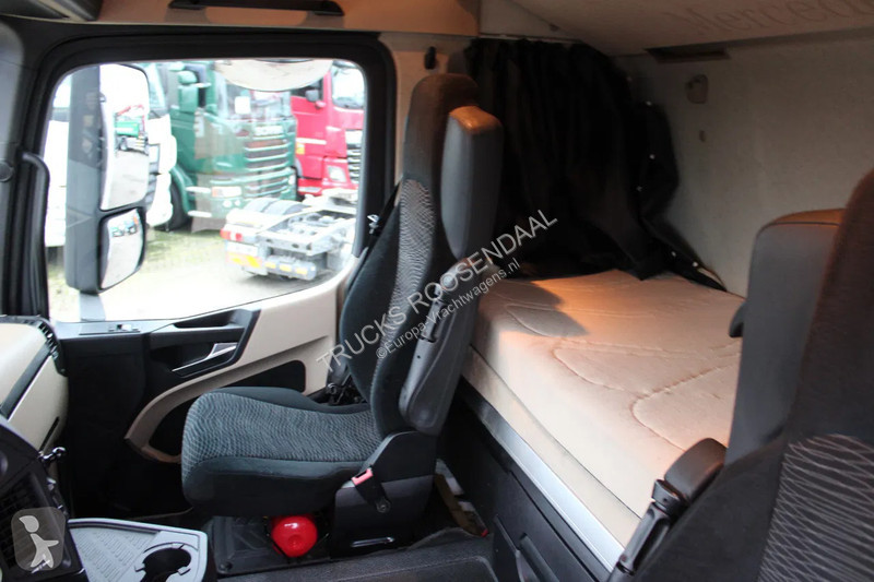 Kamion Mercedes 2027 + EURO 6 + 19T