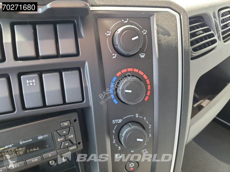 Vrachtwagen Renault D 240 4X2 NEW 12tonner...