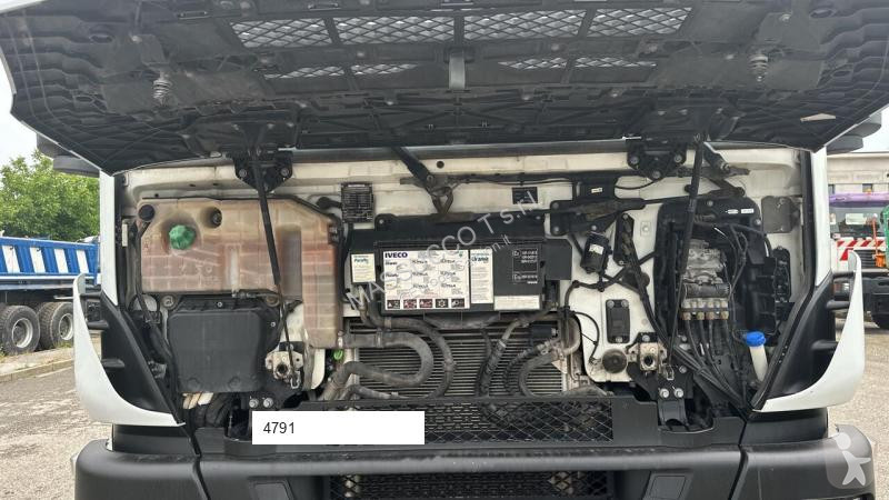 Kamion Iveco 460
