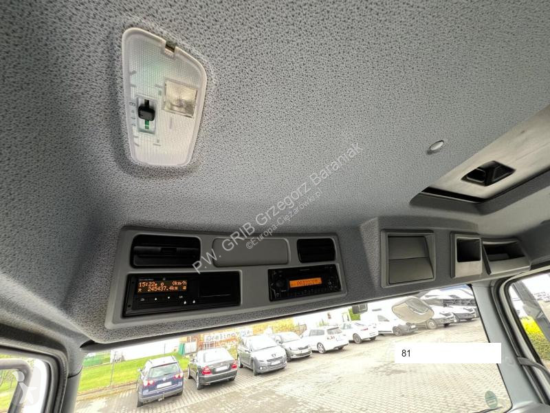 Furgoneta Mercedes 816 REFRIGERATOR HOOK...