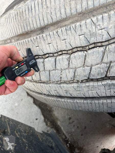 Camion Volvo 8x4*4 FASSI F710RA2.26 + JIB /...
