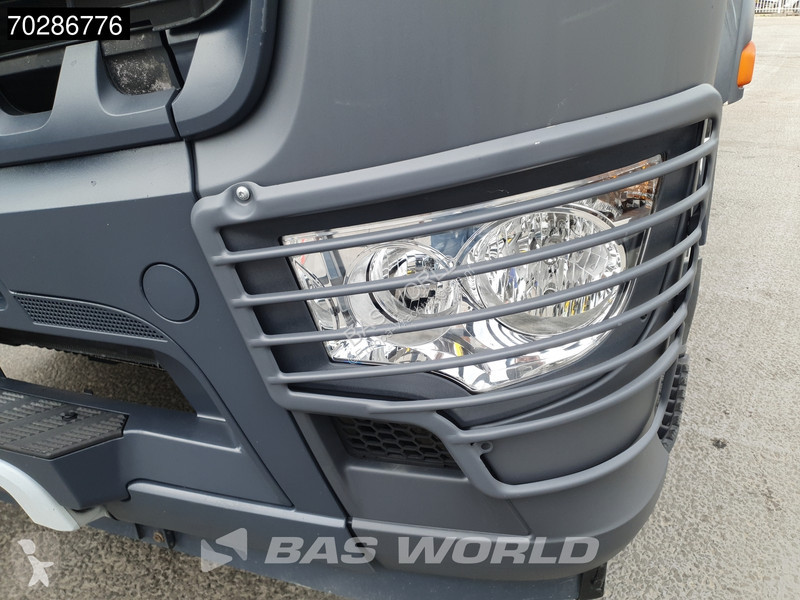Camion Mercedes 3240 8X4 HIAB 211E-6 HIPRO...