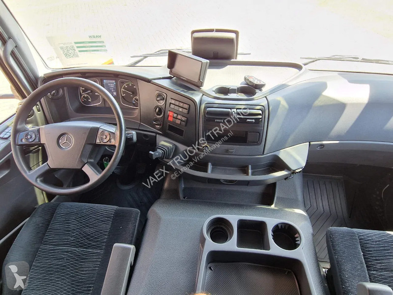 Kamion Mercedes 1524 Box with sidedoors - Zepro...