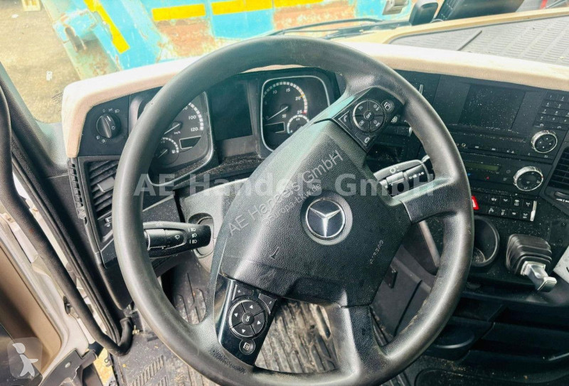 Kamion Mercedes 2642