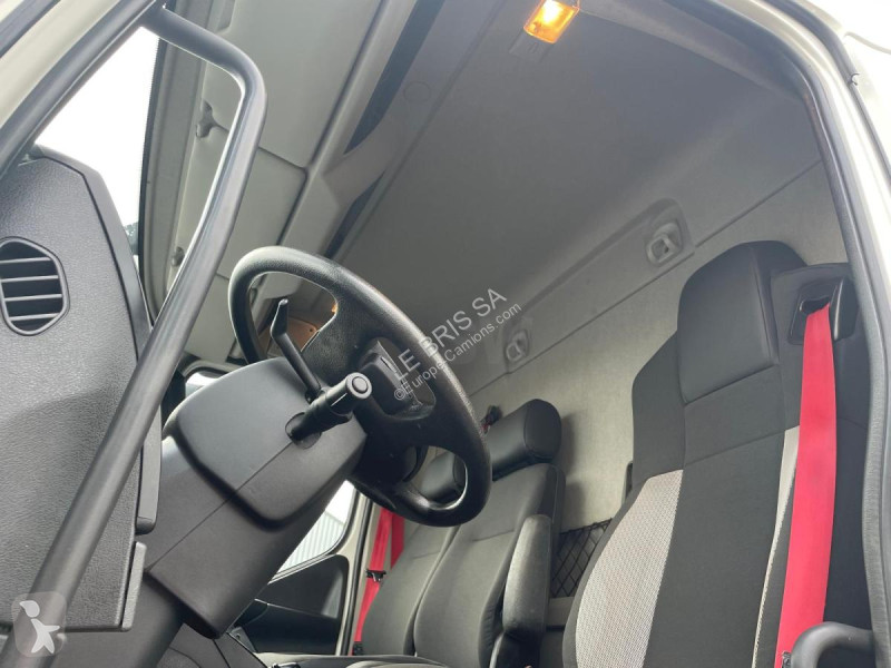 Lastbil Renault  D250 NARROW / D16