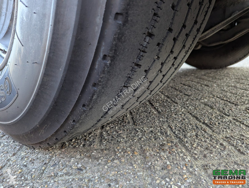 Kamion Volvo FM  6x2/4 Globetrotter Euro6 -...