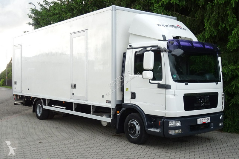 Camion MAN TGL12.220 Euro 5 kontener 19 palet...